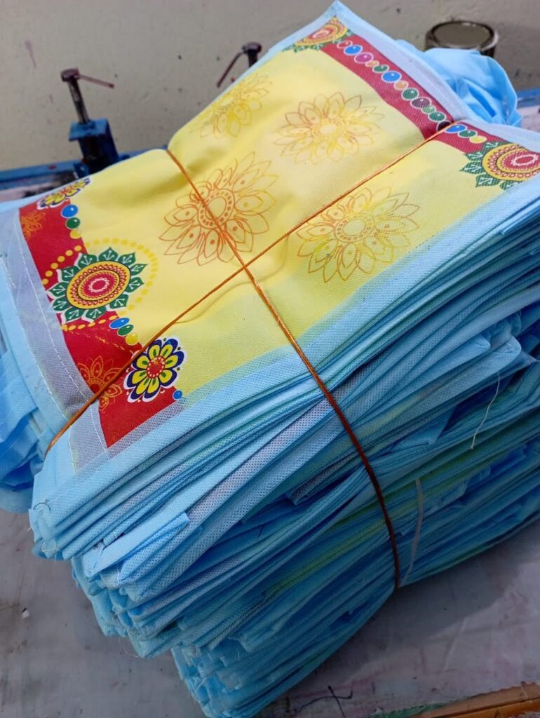 Non Woven Full Digital Multicolored